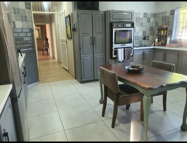 3 BEDROOM HOUSE FOR SALE IN SAFARI GARDENS
